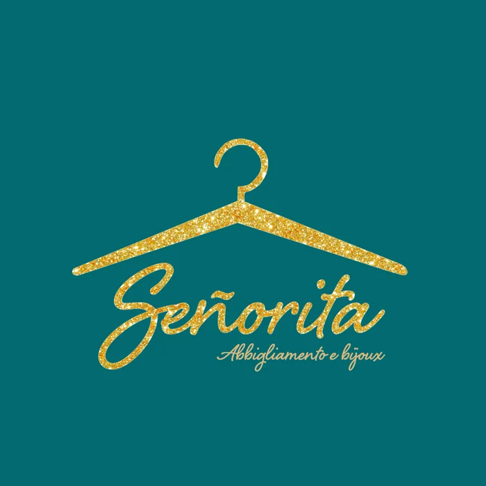 Logo Señorita: gruccia dorata glitter con scritta corsiva Señorita e sottotitolo Abbigliamento e bijoux su fondo petrolio